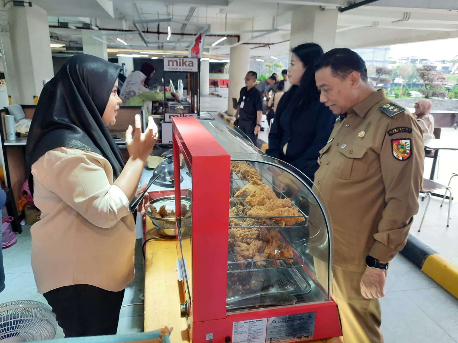 Wawako Pekanbaru Dorong Pelaku UMKM Memiliki Sertifikat Halal